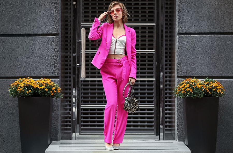 Matching suit in het roze
