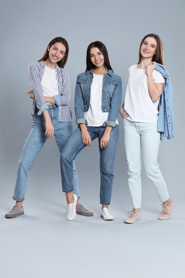 Jeans combineren kledingitems garderobe