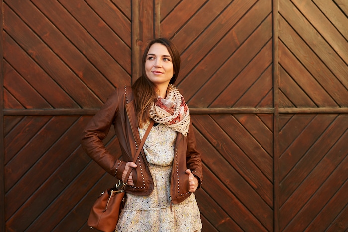 Je kledingkast klaarmaken voor de herfst: zo doe je dat!