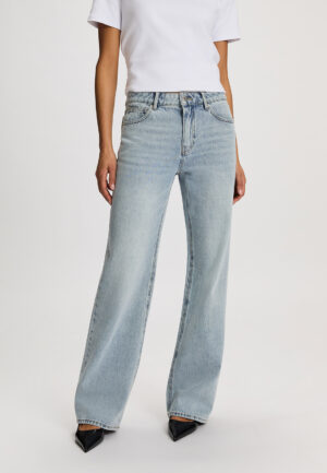Silvercreek Jada Straight Jeans
