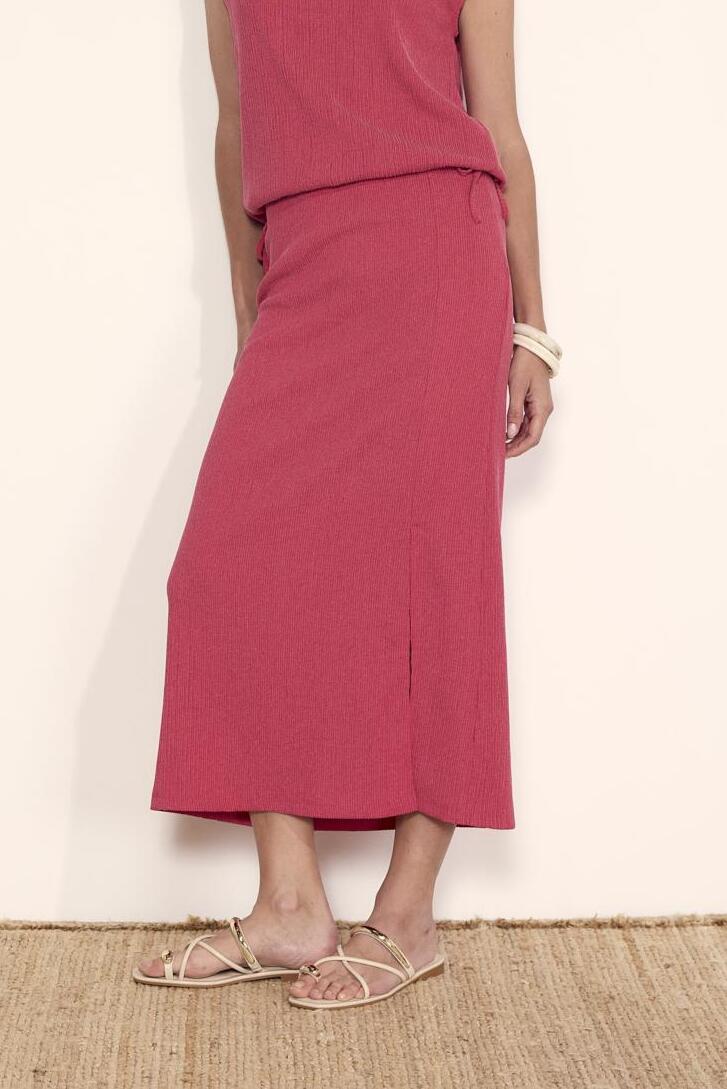 Tramontana Crinkled Maxi Skirt T02-20-201 004250-raspberry