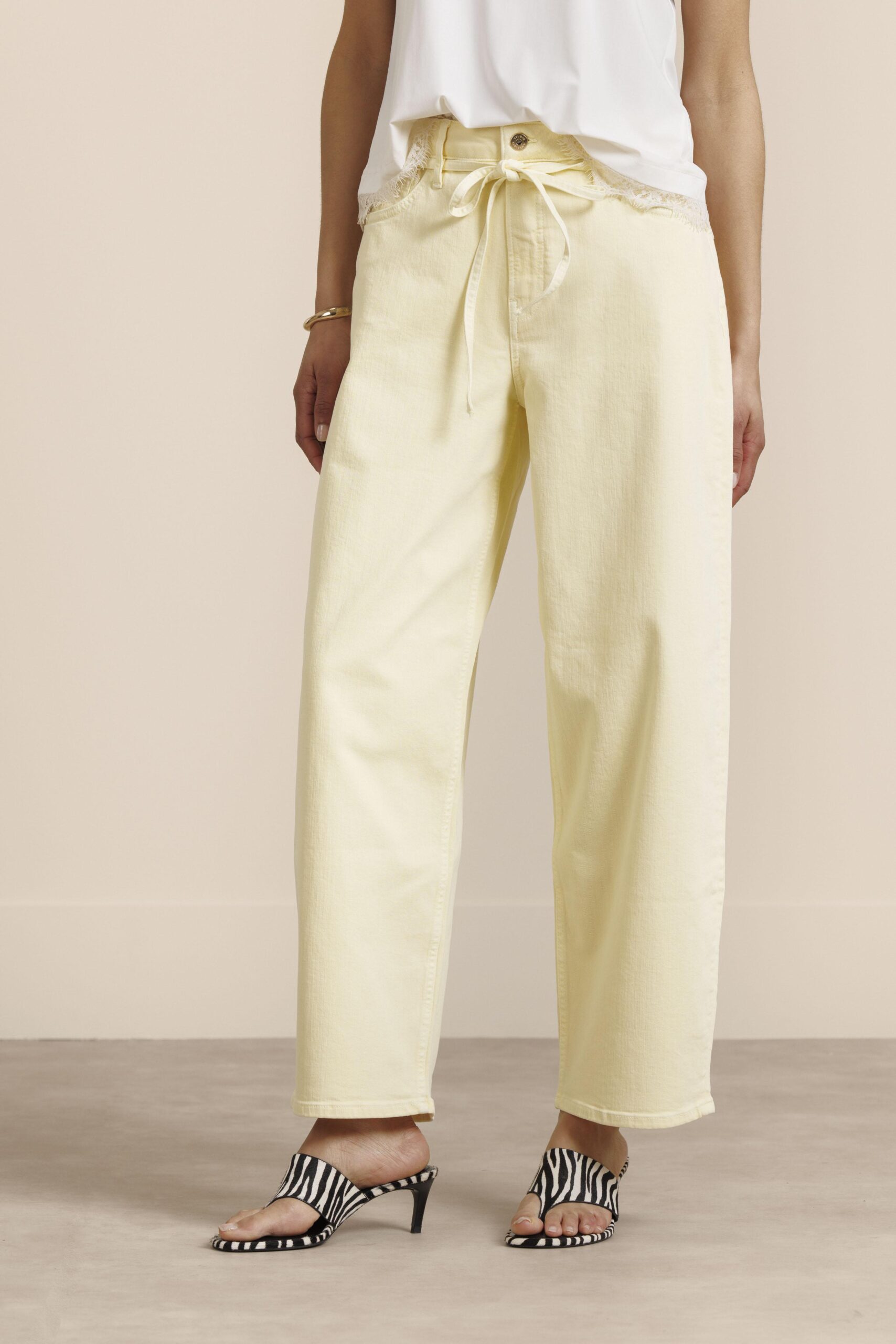 Studio Anneloes Babet Denim Trousers 13922 Loose Fit 2100 Butter Yellow