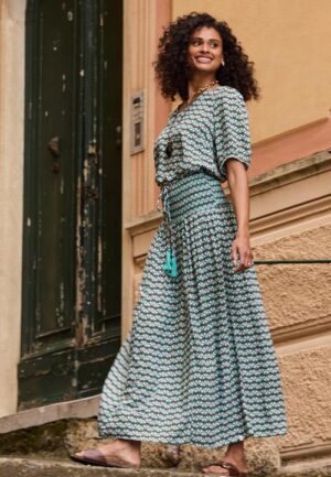 Alternative view of Skirt Magic Green Friends print