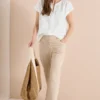 Blouse met hangende schouder en borduursel