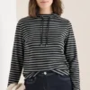 Gestreept funnelneck shirt