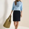 Knielange rok met taillebanddetail