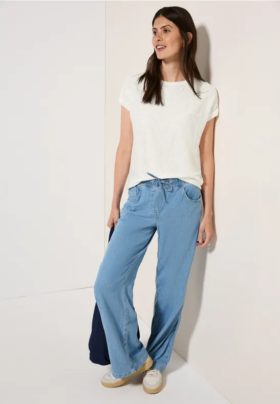 Shirt met geborduurd patroon