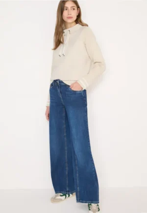 Sweater met gebreide mouwen