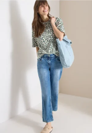 Sweater met korte mouwen en leoprint