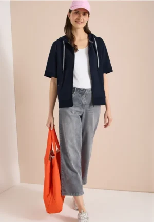 Sweaterjack met korte mouwen en capuchon