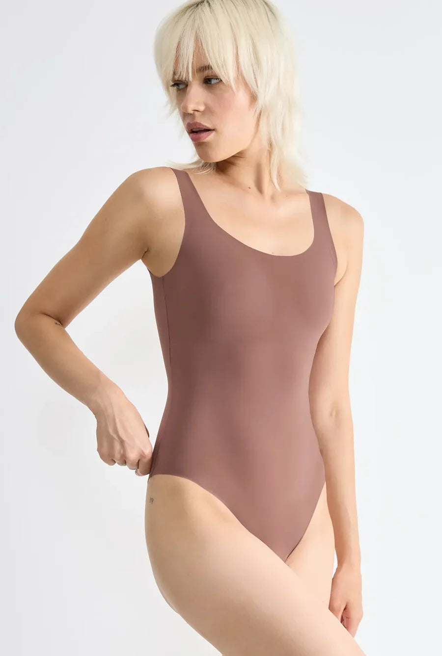 Zero feel body 2.0 naadloos - Invisible body dames - Onzichtbare bodysuit zonder mouwen - Brede bandjes