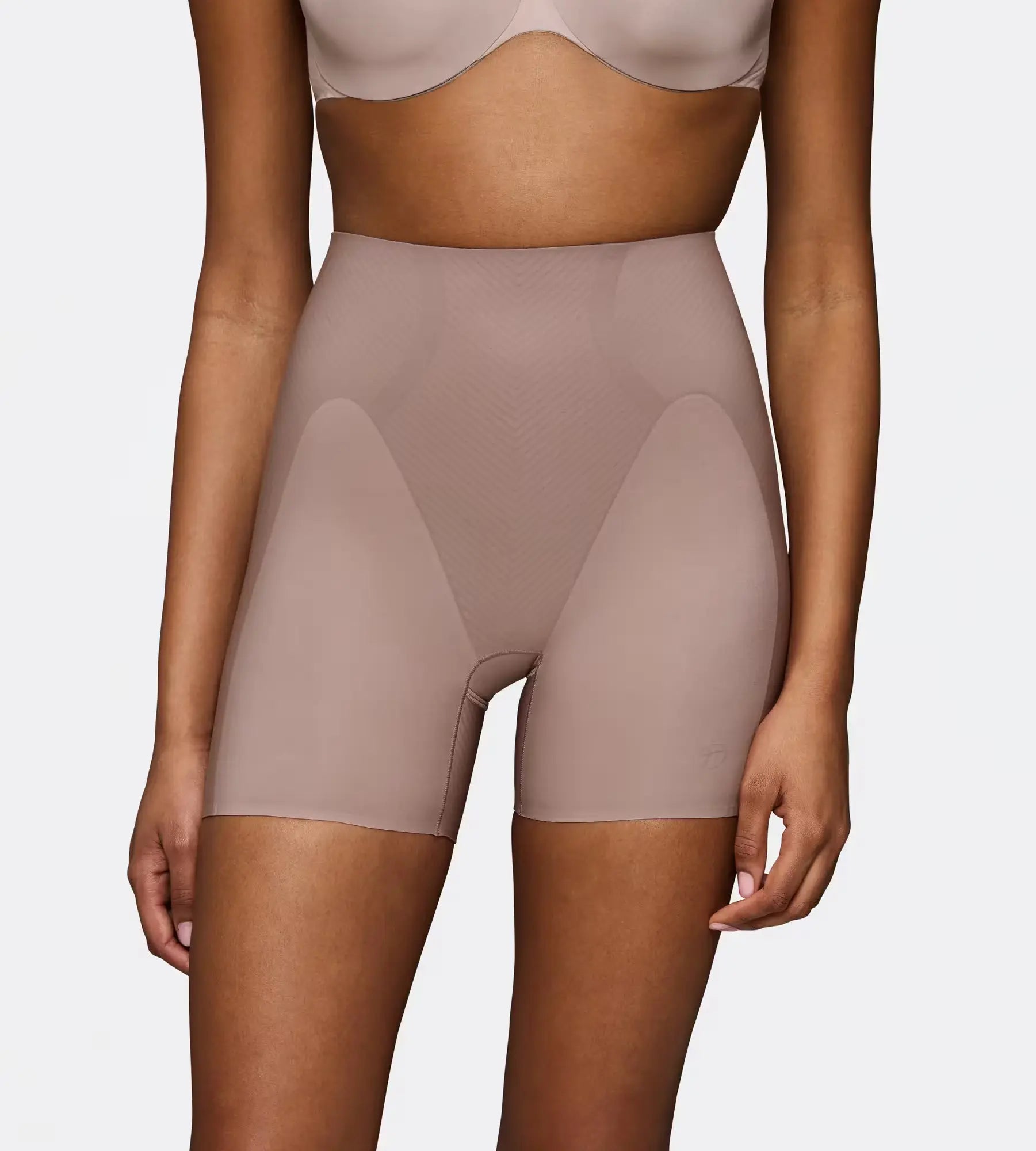 Triumph Corrigerend Short Body Make-up Illusion - Curve
