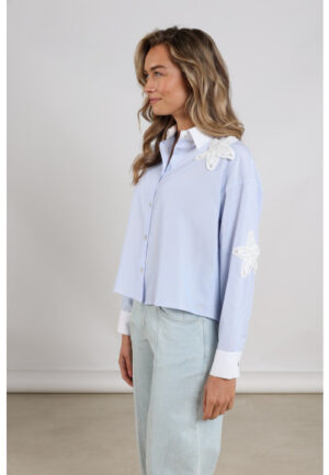 Nukus - Blauw | Dames | Blouse | Blauw | M | regular | Kamst mode