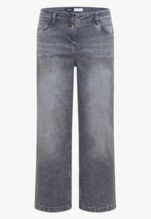 Alternative view of 7/8 High Waist Wide Legs jeans in Loose Fit