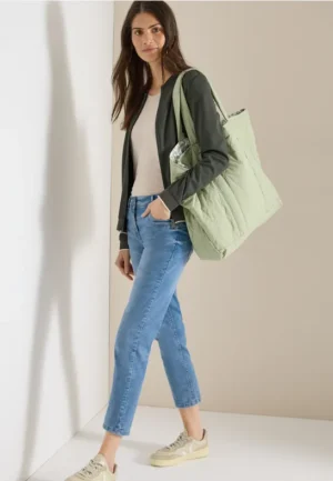 7/8 Mid Waist Slim Legs jeans in casual fit