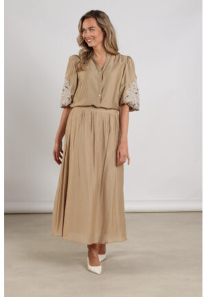 Nukus - Bruin | Dames | Blouse | Bruin | S | regular | Kamst mode