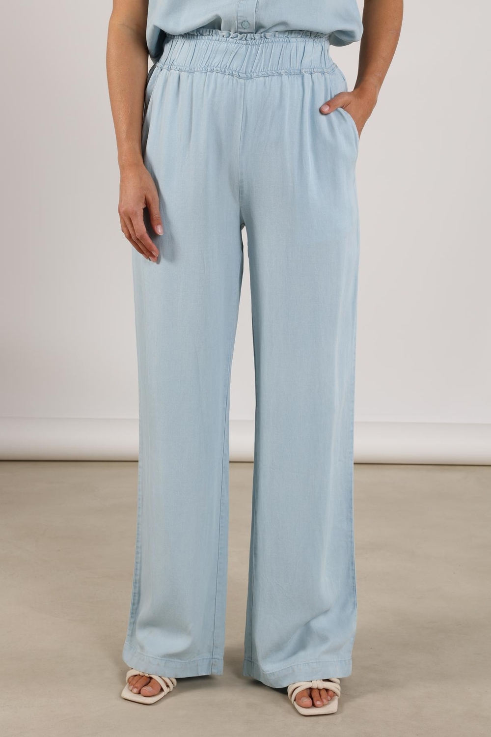 Nukus Novi Pants Nks09090 Broek 312 Cloudy