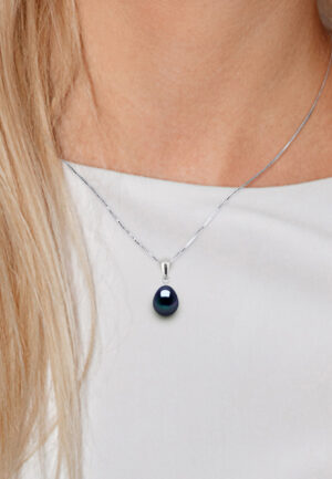 Alternative view of Hanger Zoetwater Pearl 8-9mm Black Pear 18K White Gold Geleverd met ketting