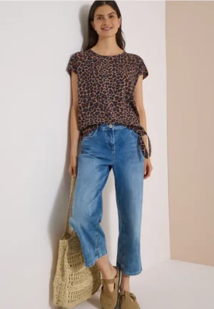 Blouse met afhangende schouders en knoop