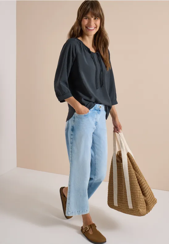 Carmen-blouse met halflange mouwen en bandjes