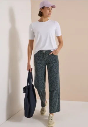 Jeans met High Waist en Wide Leg pijpen met luipaardprint