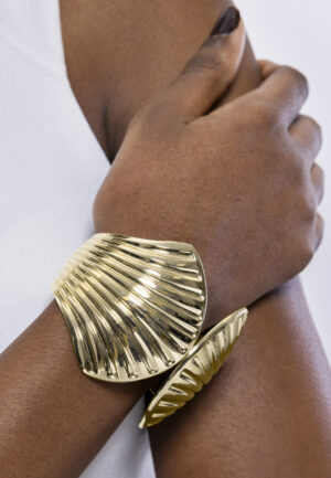 Alternative view of Luxenter Waryo armband in 18k geelgouden afwerking
