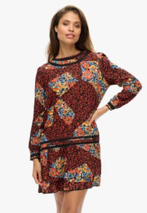 Mini-jurk met Kanten Details Zwart Grootte: 36
